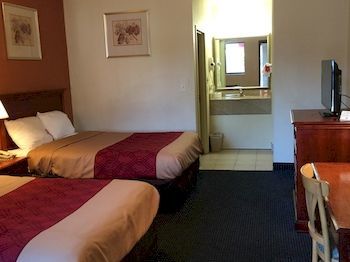 Econo Lodge Norwalk Dış mekan fotoğraf