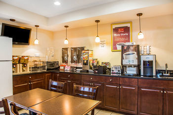 Econo Lodge Norwalk Dış mekan fotoğraf