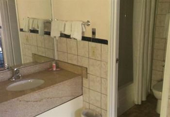 Econo Lodge Norwalk Dış mekan fotoğraf